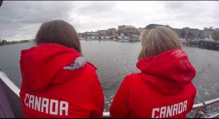 Canada's women's sevens team goes whale watching