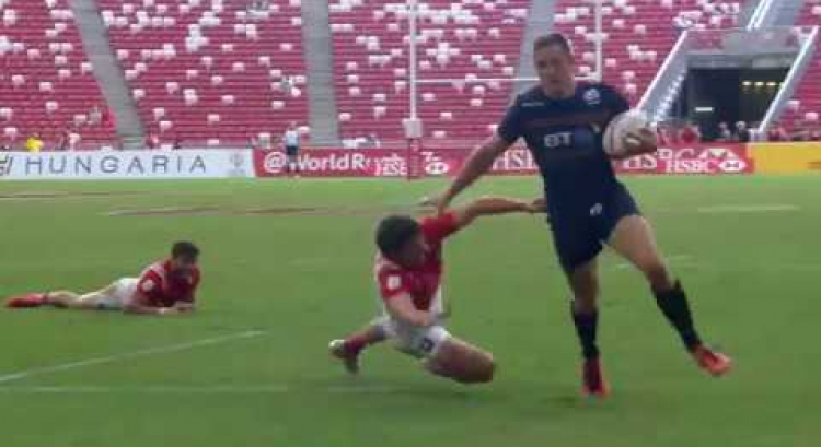 Mark Robertson scores his 100th sevens try in Singapore!