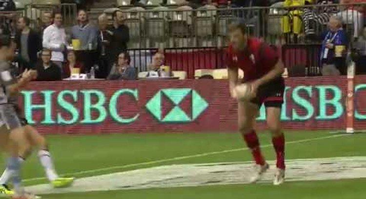 Roach scores winner for Wales in awesome comeback!
