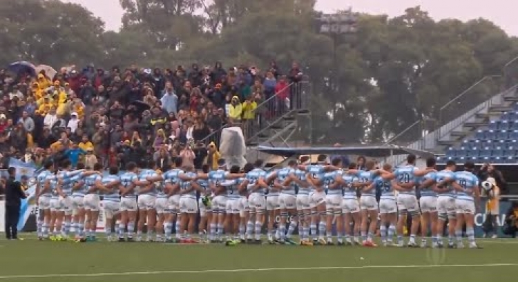 Argentina sing incredibly passionate national anthem
