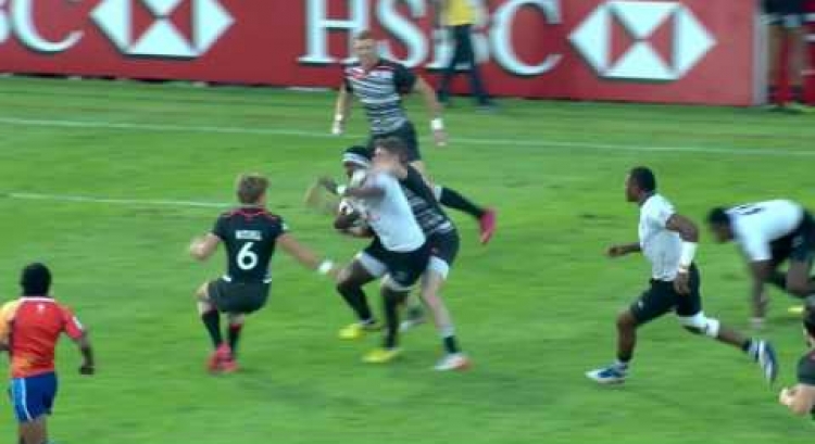 Fiji sevens player goes on try scoring rampage!