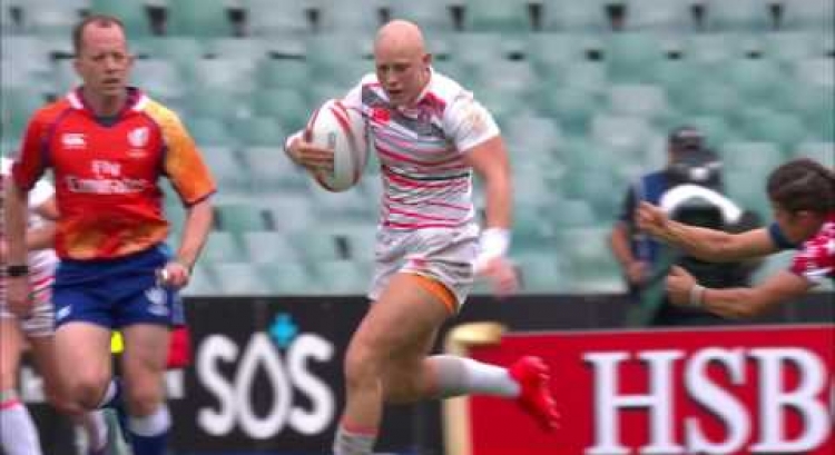Fisher smashes through defence to score at Sydney 7s